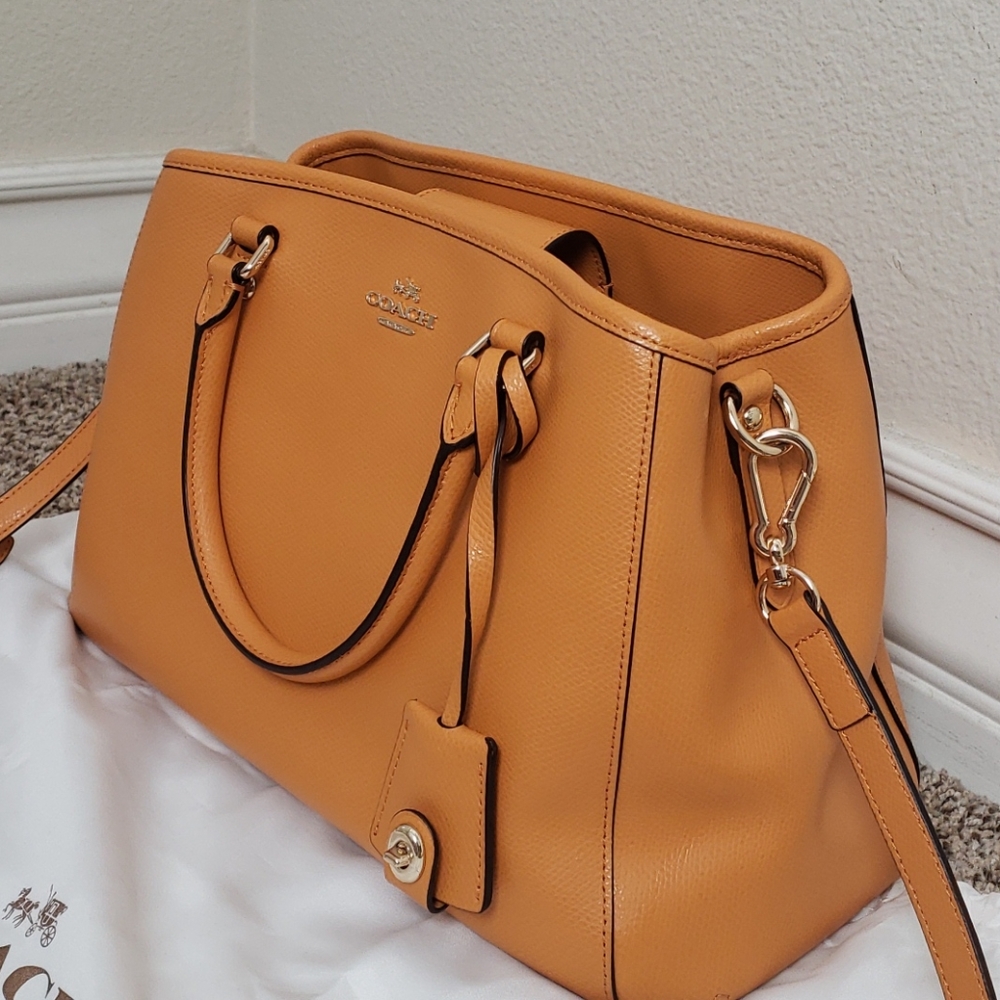 Coach handbag. - Picture 2 of 5